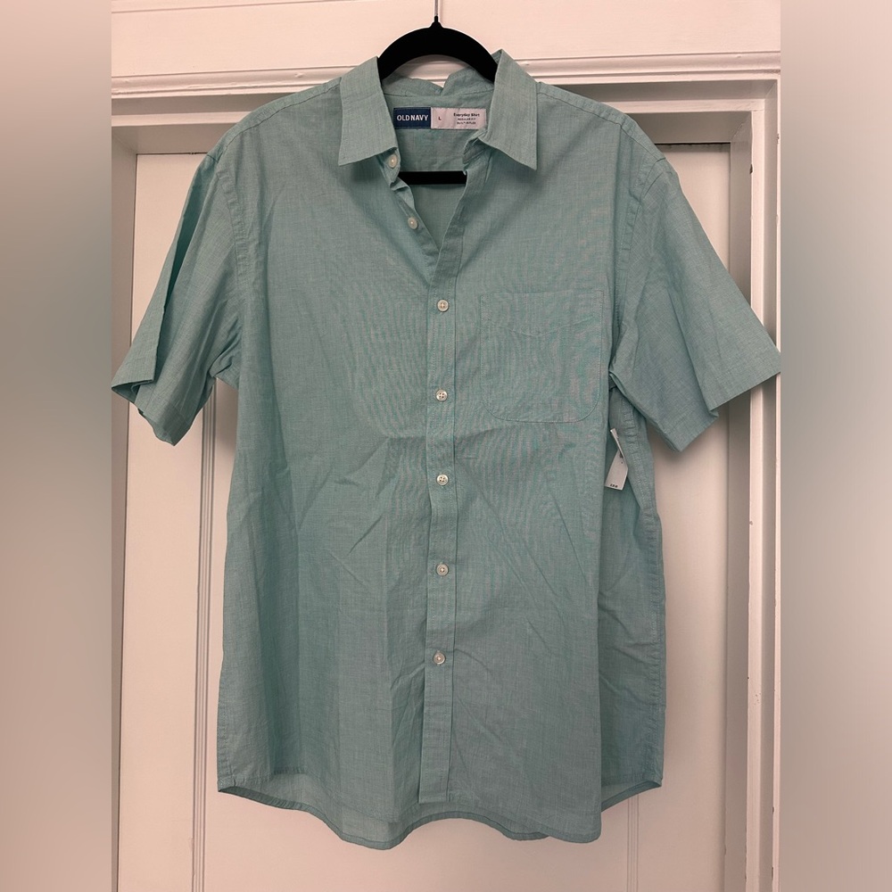 NWT Old Navy Men’s Everyday Shirt
